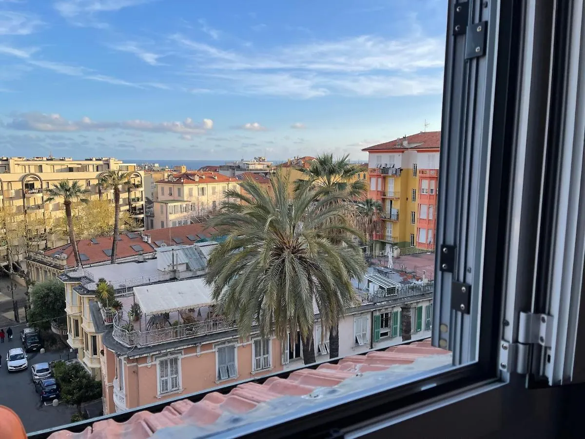 Casa Vacanze Nido Al Mare Sanremo 0*,  Italia